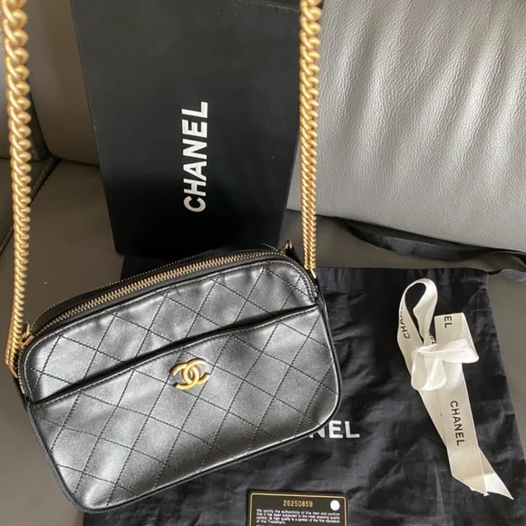 Chanel Camera Bag - Picture 16 of 17